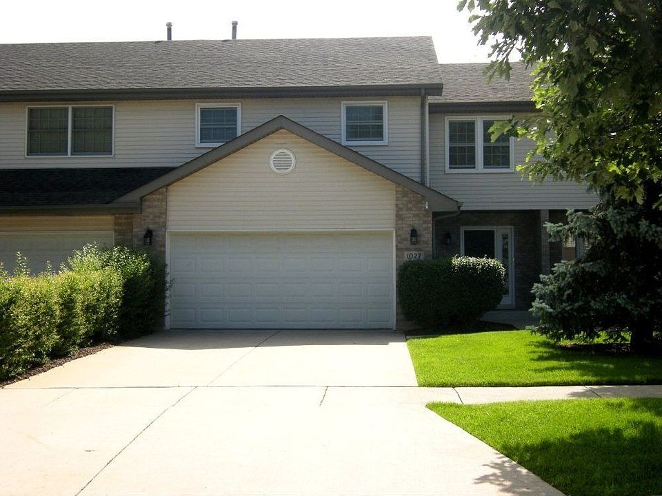 For Sale: 1027 Claremont Drive, Downers Grove, IL 60516