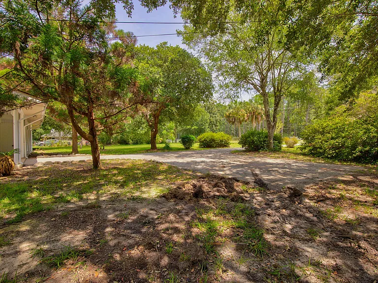 14320 Mallett Rd — Photo 11
