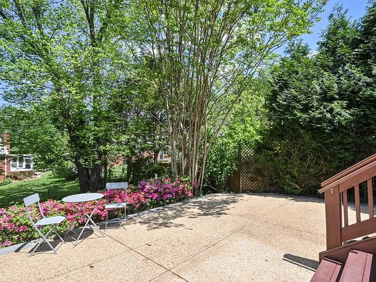 6520 Beverly Ave — Photo 34