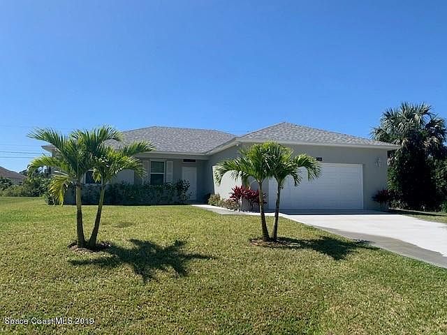 1st image of 746 7 Gables Cir SE