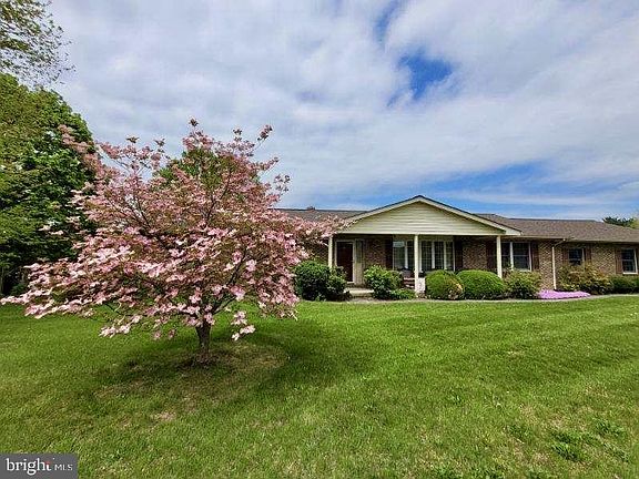 4th image of 10712 Hartle Dr