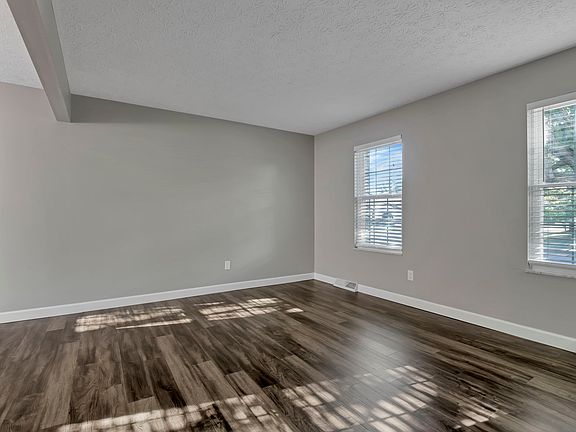 5th image of 1209 Hanson St