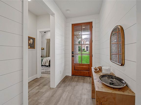 3rd image of 4417 Odell Ln