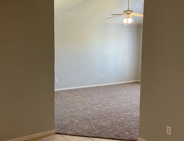 3906 Hitchrock Dr #B — Photo 6