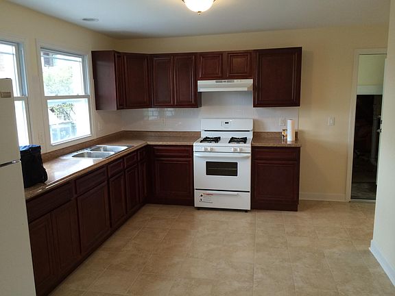 4th image of 335 Des Plaines Ave #2