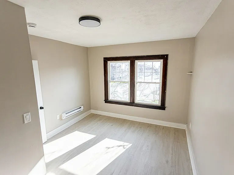 12009 Clifton Blvd #6 — Photo 10