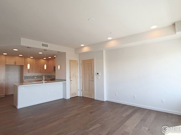 2nd image of 1316 Snowberry Ln #5-301