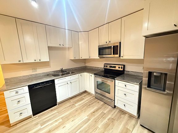 2nd image of 8915 Grandstaff Ct