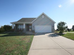 2685 London Ln, Belleville, IL 62221