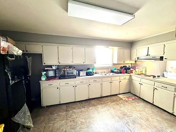 4th image of 6778 Glen Echo Dr