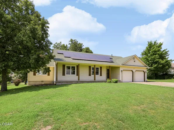 305 Lakeview Ln, Carl Junction, MO 64834