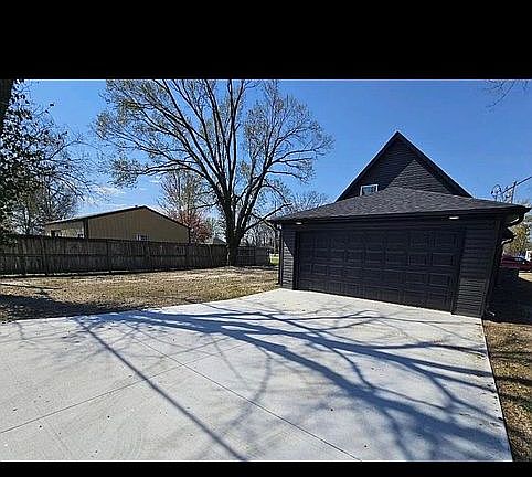 2nd image of 1109 Euclid St