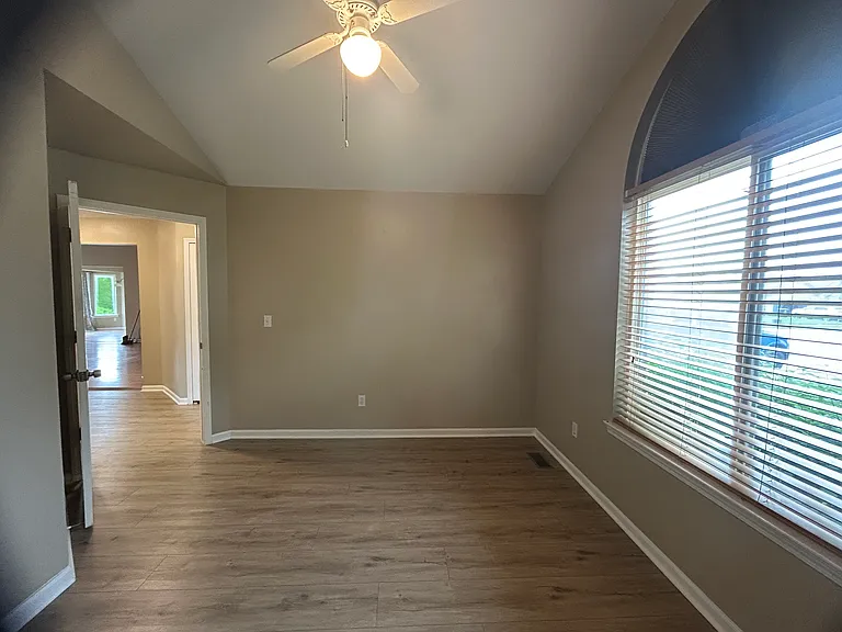 46129 Creekside Blvd — Photo 21