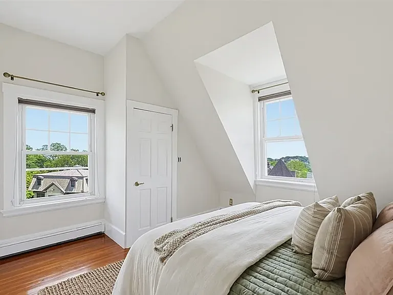 51 Sawyer Ave #4 — Photo 6