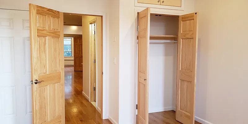 Rented by MCR Realty | media 11