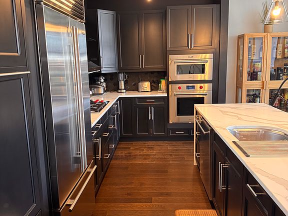 5th image of 3140 N Sheffield Ave APT 511