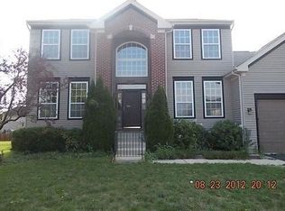 5607 Heartland Ct, Carpentersville, IL 60110