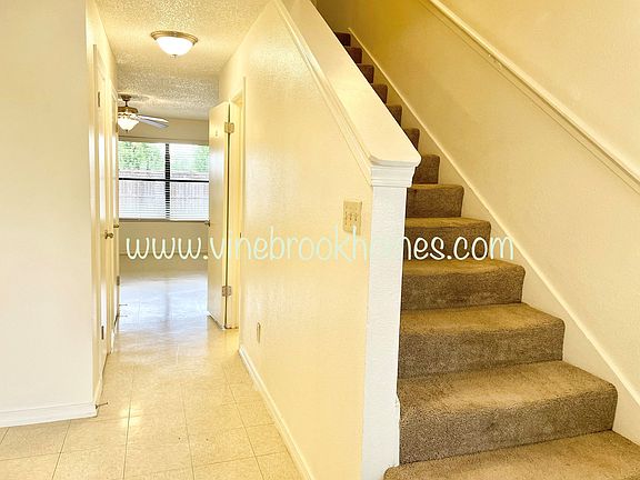 2nd image of 2140 Pojoaque Ct