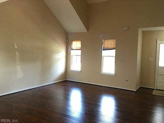 3rd image of 311 Stonehenge Dr