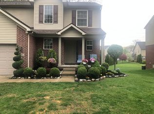 5992 N Dowling Rd, Westland, MI 48185