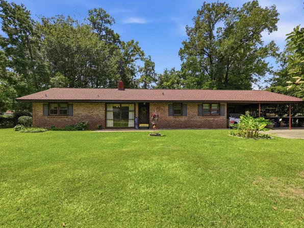 613 Elizabeth St., Georgetown, SC 29440