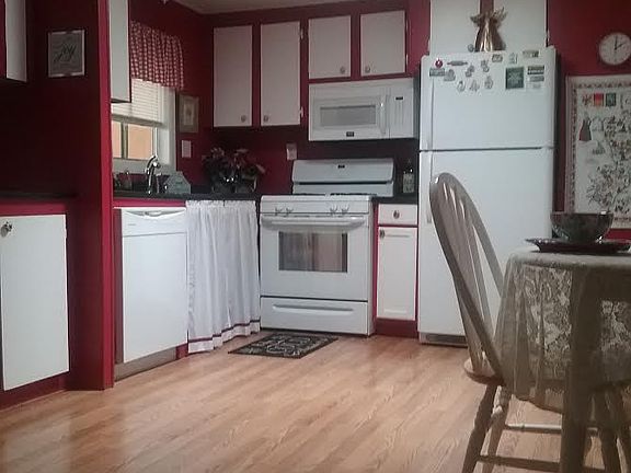 Spacious Kitchen
