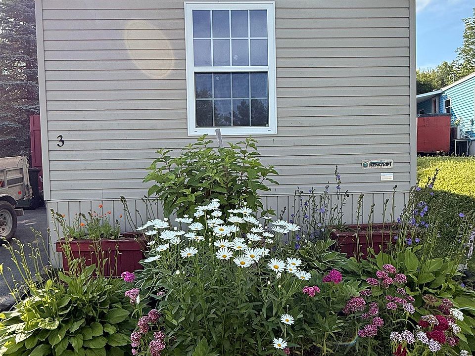 1st image of 3 Heather St