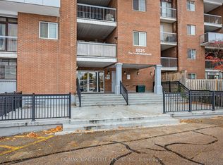 3025 The Credit Woodlands #250, Mississauga, ON L5C2V3