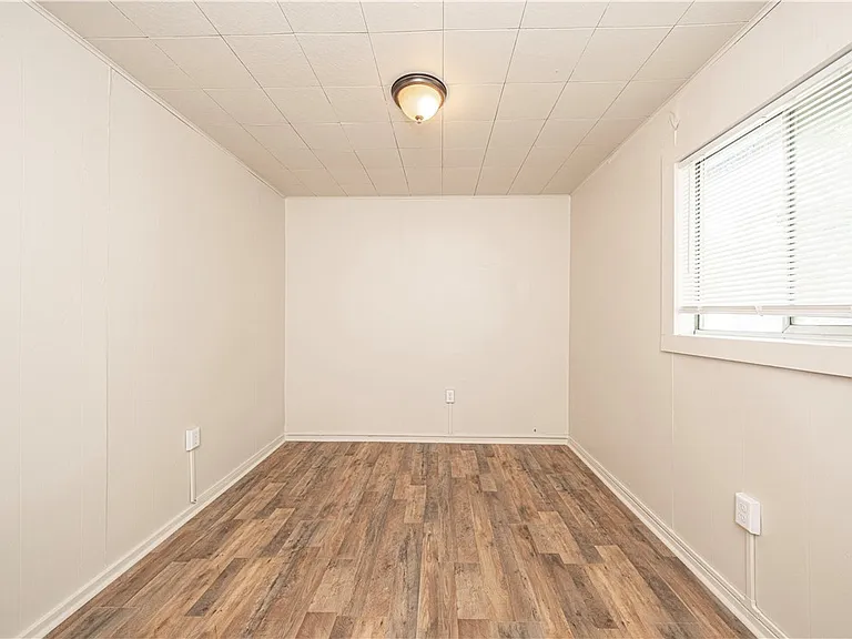 1067 Cleveland Ave — Photo 18