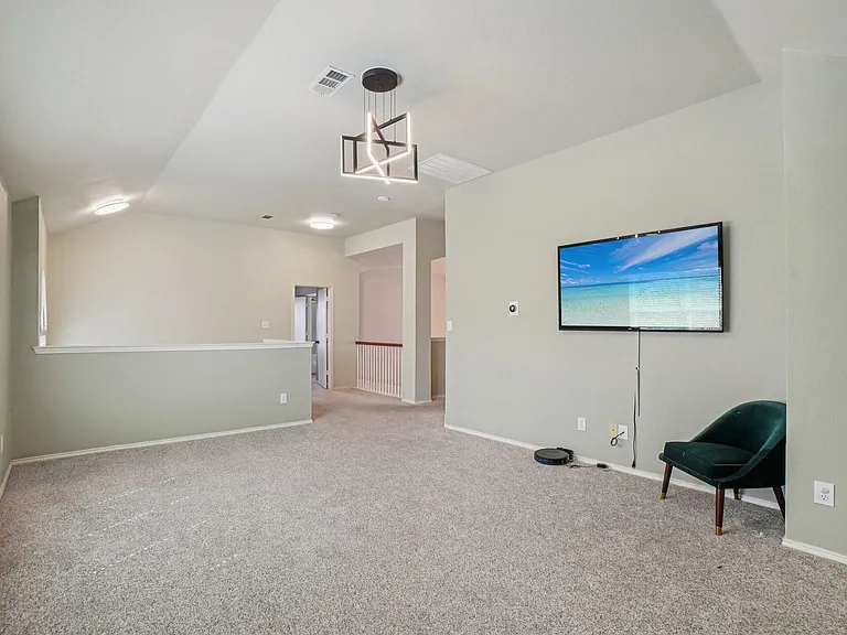 5825 Shetland Cir — Photo 25