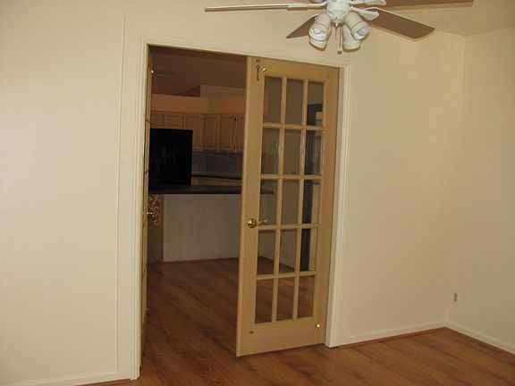 4th image of 212 Jupiter Woods Dr