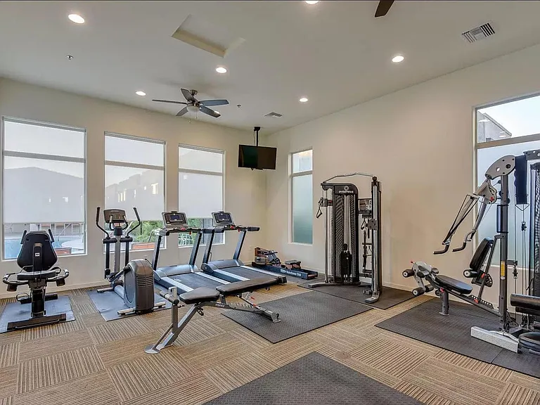 Great fitness center with all of the modern equipment you need for a nice workout.
