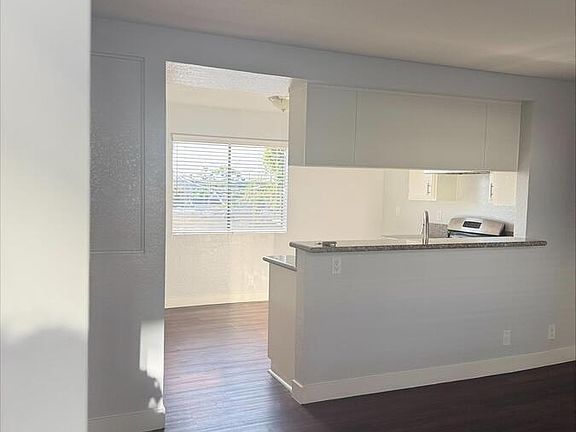 3rd image of 4838 W 117th St APT 4