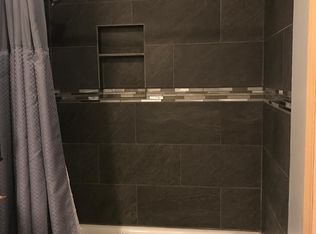 363 Barcelona Dr, Lemoore, CA 93245