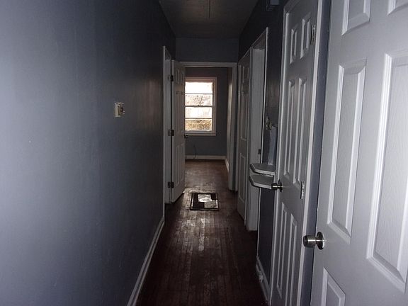 4th image of 1485 South Ave