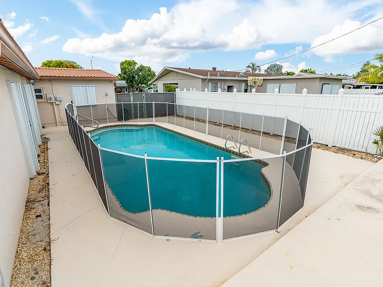 3201 Alice Dr — Photo 45
