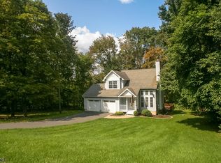 5 Birch Ct, Andover, NJ 07821
