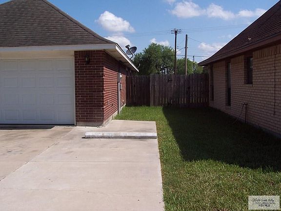 4th image of 705 E Flynn Ct