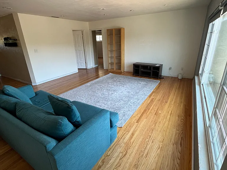 5195 Alumni Pl — Photo 4