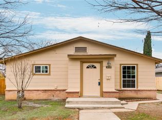 3104 Malcolm St, Fort Worth, TX 76112