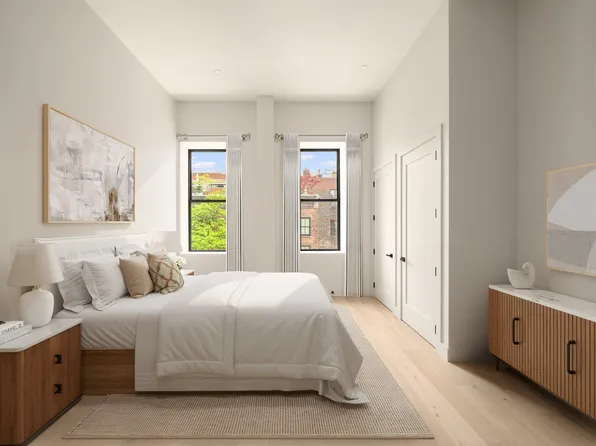 216 Grand Street image 5 of 10