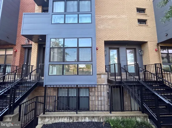 1108 S Highland St #2, Arlington, VA 22204