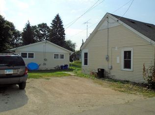 914 N 7th St, Rochelle, IL 61068