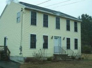 79 Oak St, Rochester, NH 03839