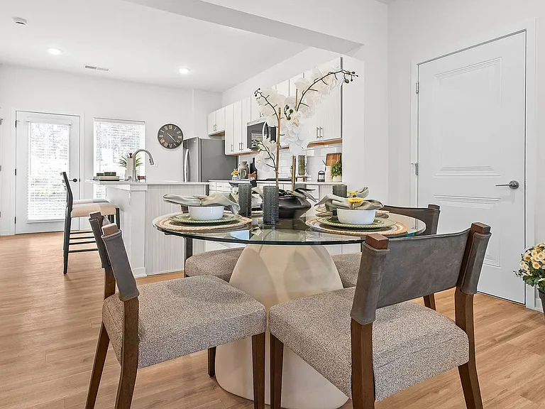 LEO at Bristol - Single Family Rental Homes — Photo 19