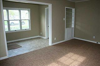 5th image of 2927 E Washington Ave