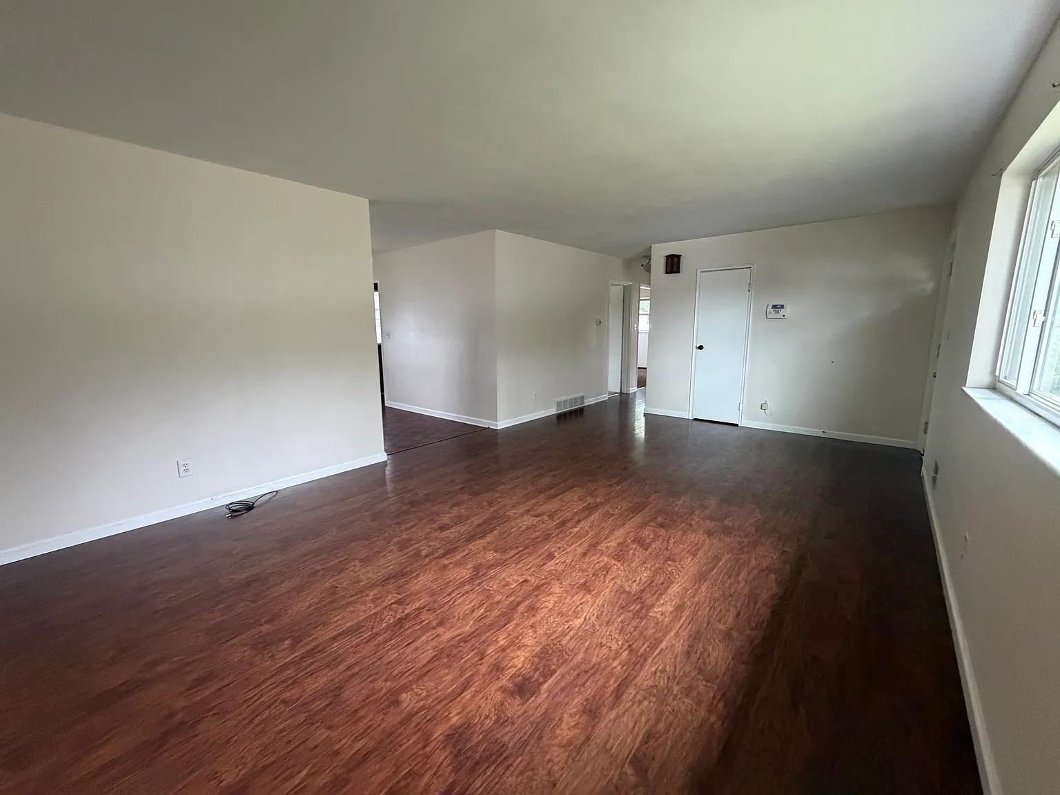 3 bed, 1107 sqft, $1,400 — Photo 3