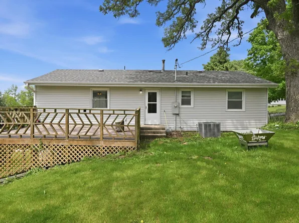 513 Glass St, Oakland, IA 51560