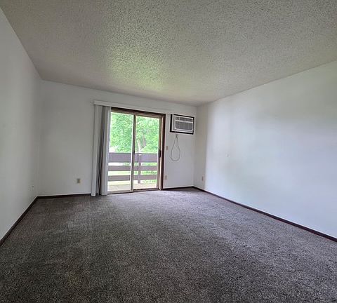 2nd image of 1652 8th St N APT 1