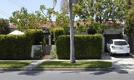 5th image of 401 N Poinsettia Pl